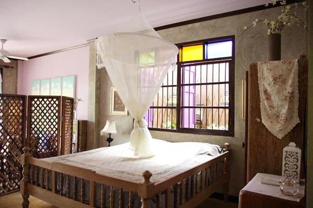 BANG LUANG HOUSE BANGKOK 25/70