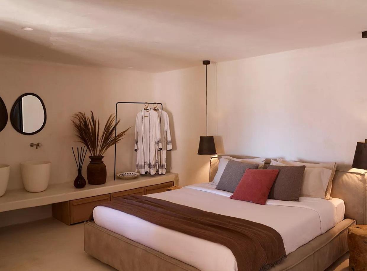 2 Bedrooms, Wild, Suite, Bathtub