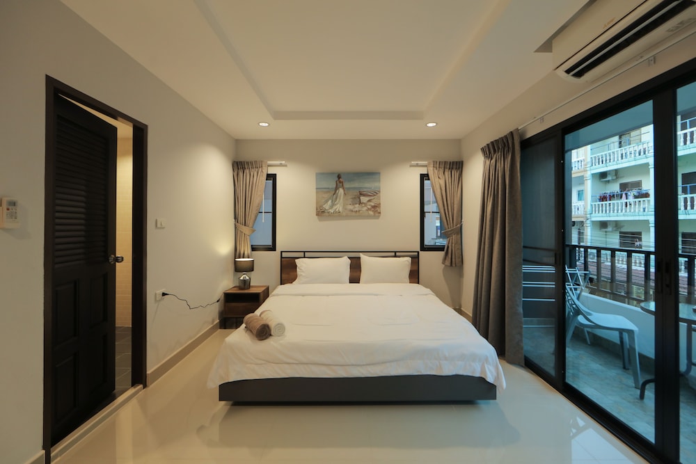 Nalanta Pattaya Hotel 10/29