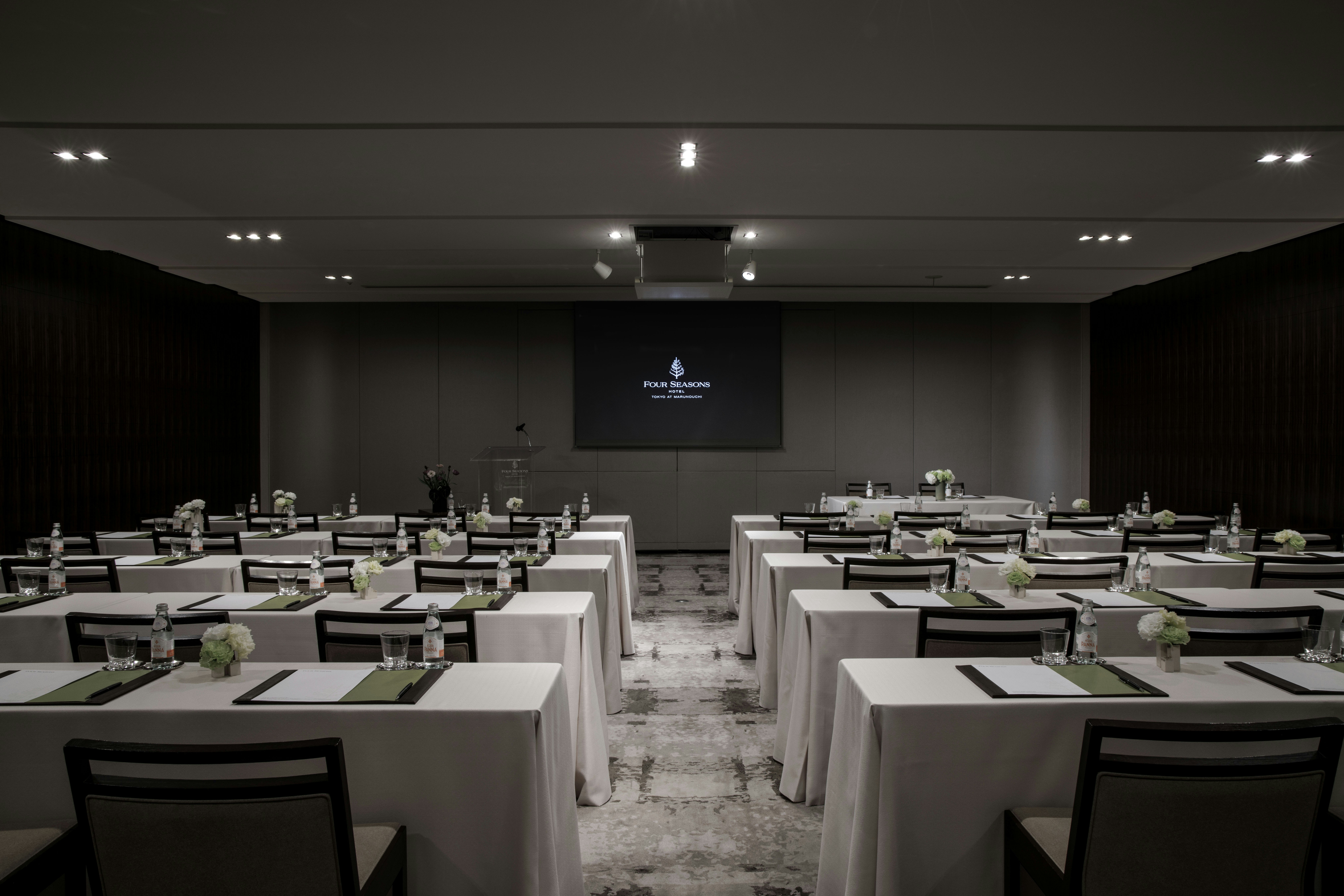 Four Seasons Hotel Tokyo At Marunouchi 13/13