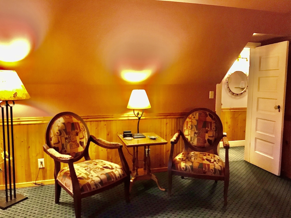 Arden Forest Inn 47/72