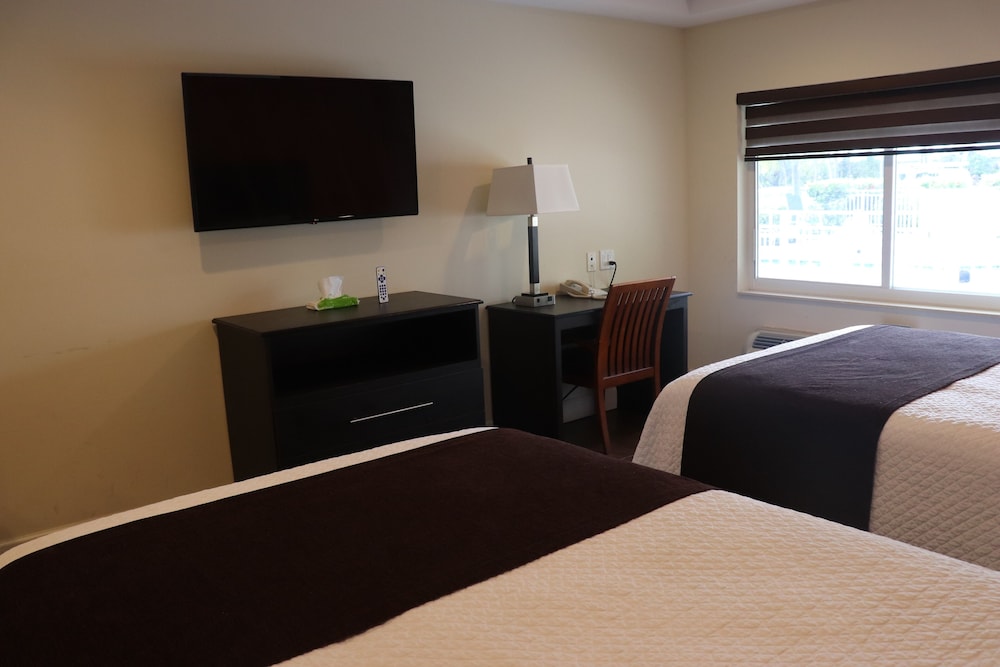 Curtis Inn & Suites 23/31