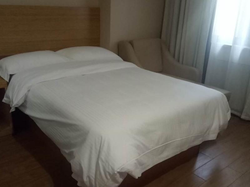 GreenTree Inn Anqing Duxiu Avenue Greenland Metropolis Express Hotel 19/30
