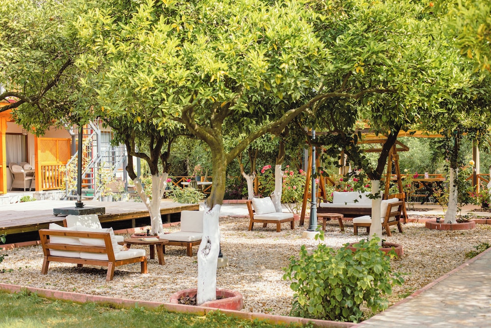 Orange Garden Hotel Akyaka، مرماريس 37/50