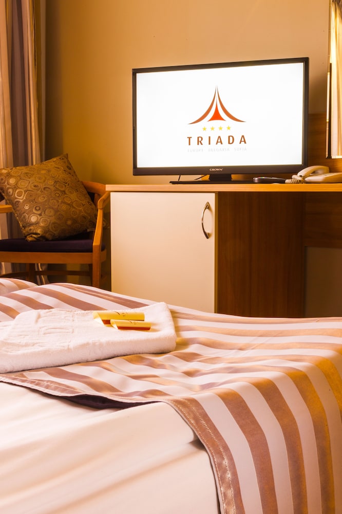 Hotel Triada 36/76