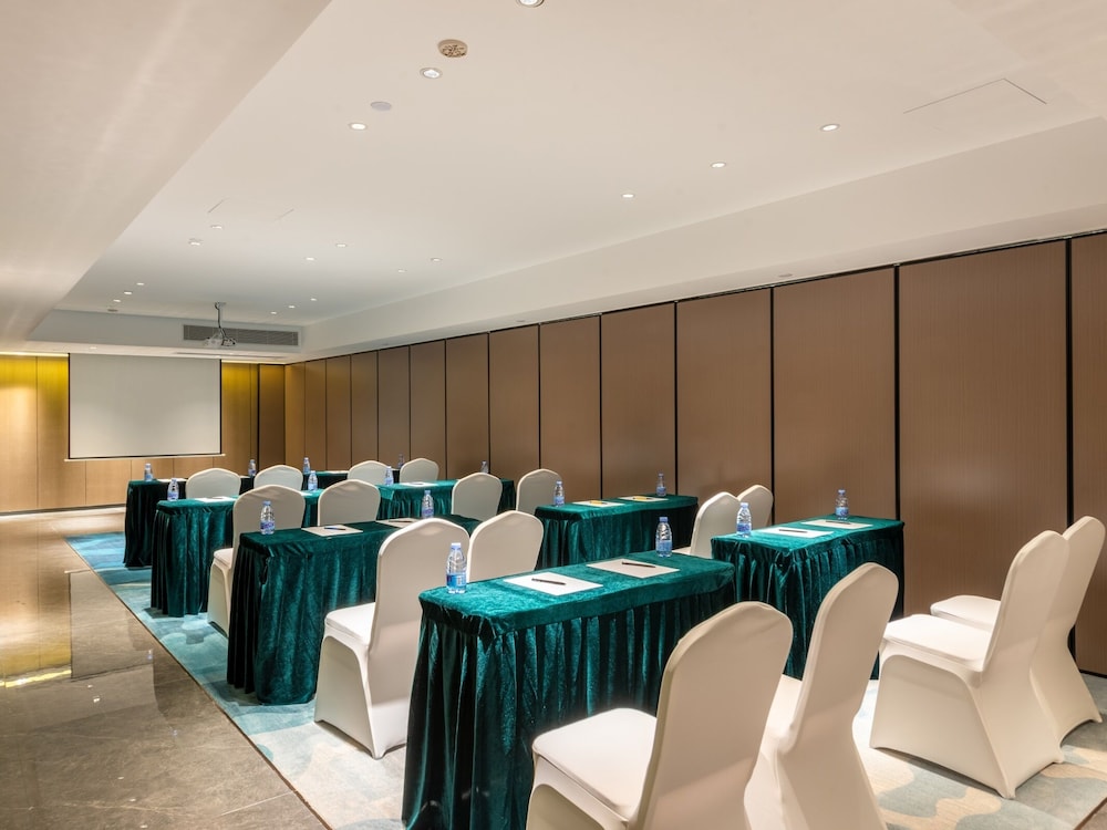 Ramada Encore by Wyndham Guangzhou Jiangnan West 46/60