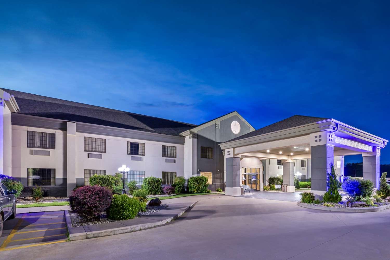 Best Western Locust Grove Inn & Suites 2/26