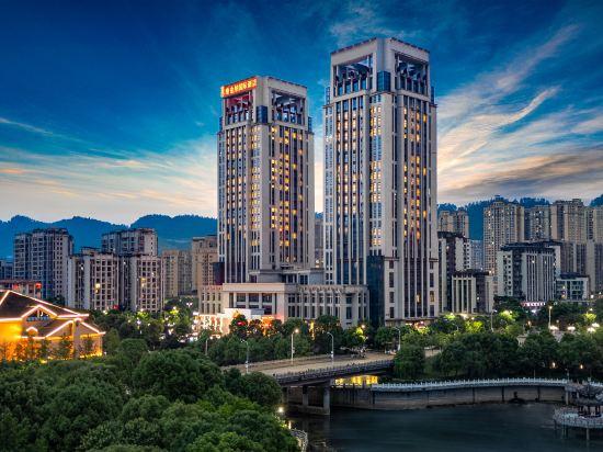 Vienna International Hotel (Nanchuan District Wanda Plaza) 56/56
