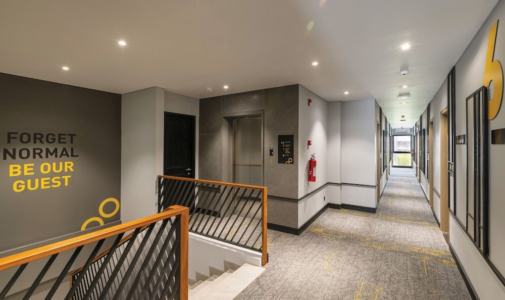 ROOMS INC Sudirman Jakarta 40/63
