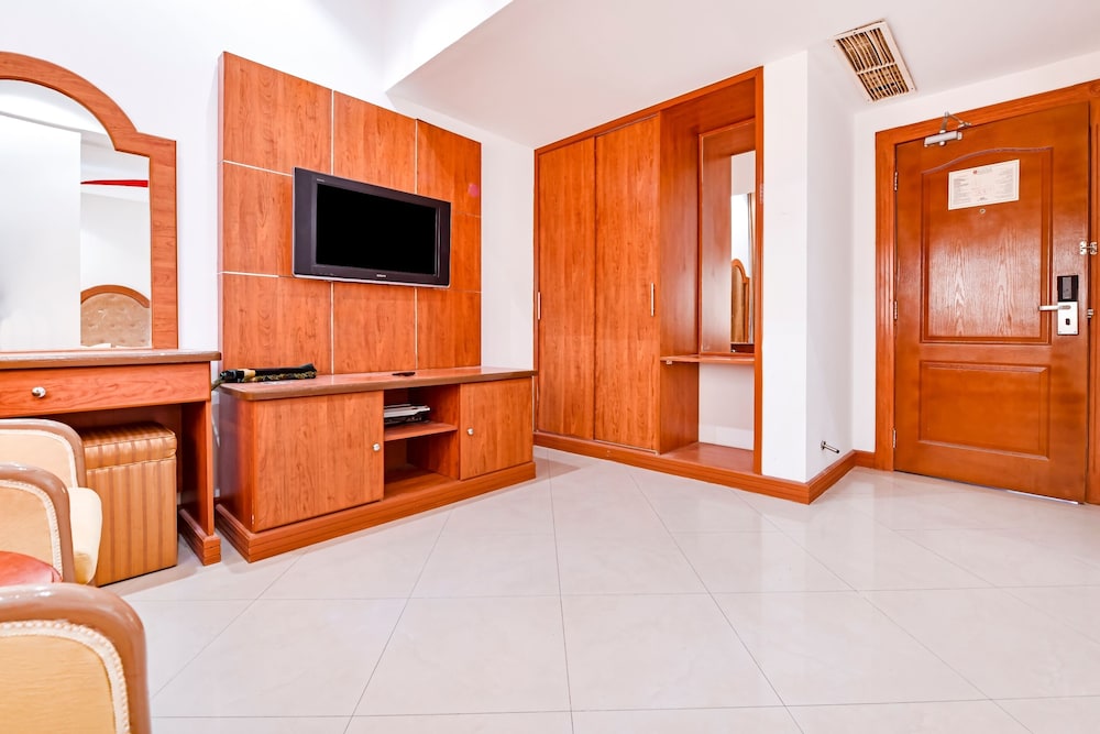 OYO 118 Revira Hotel 35/61