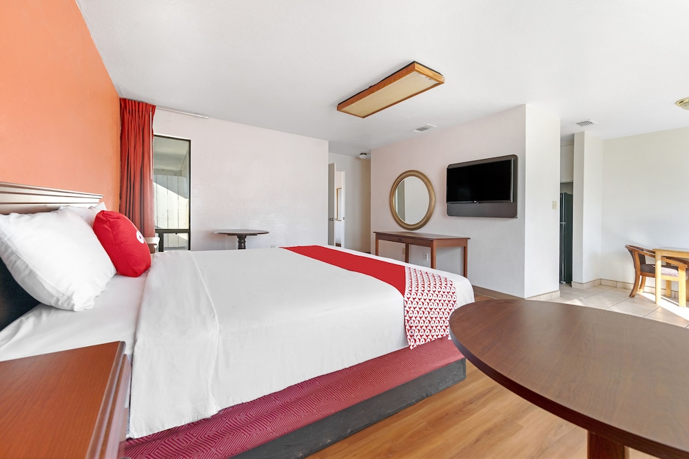 Super 8 by Wyndham Dunnigan 23/60