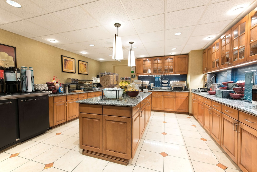 Homewood Suites Columbus, OH - Airport 43/57