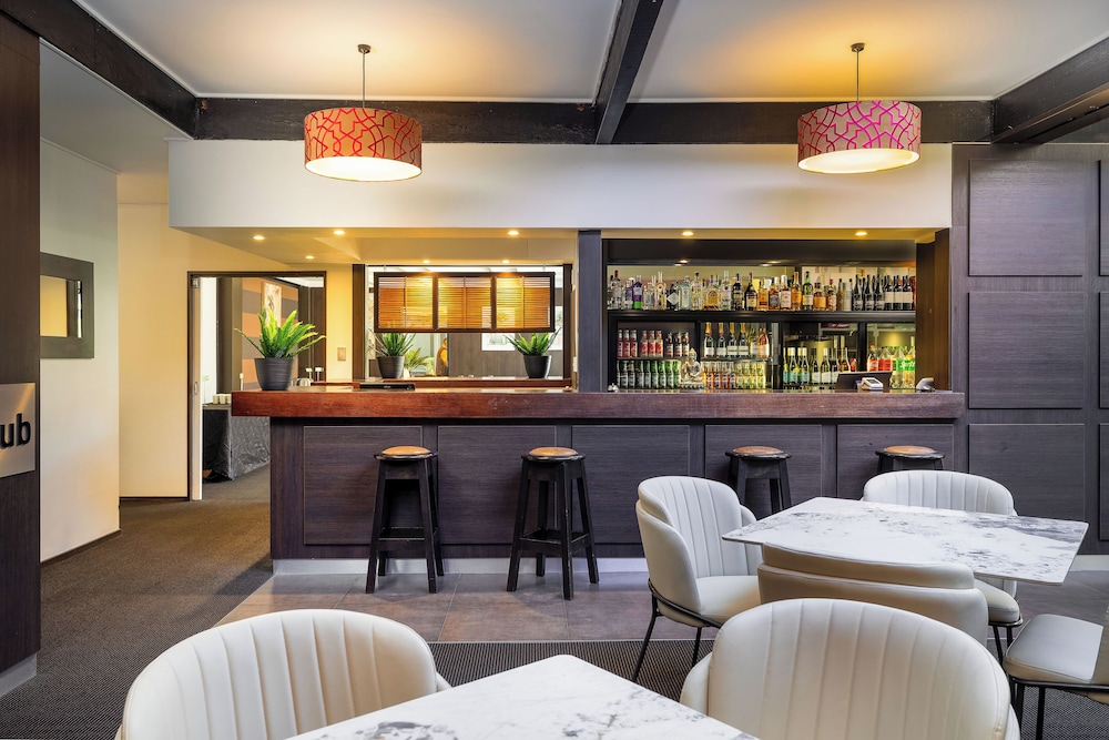 The Riccarton 36/50