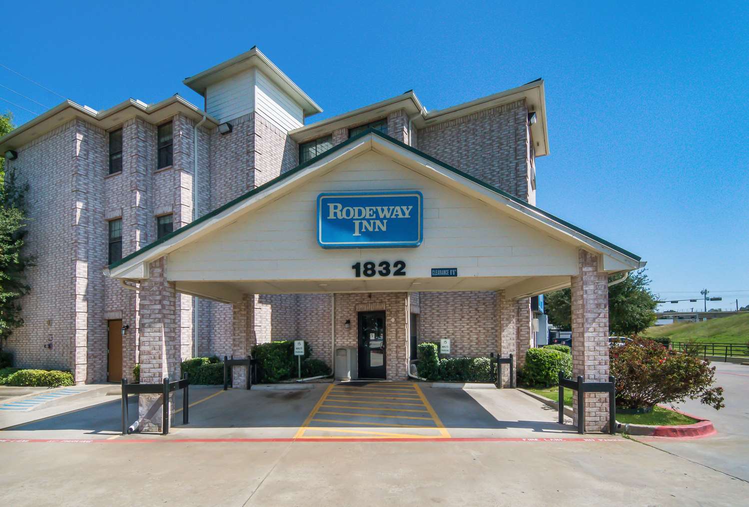 Rodeway Inn Carrollton I-35E 2/28