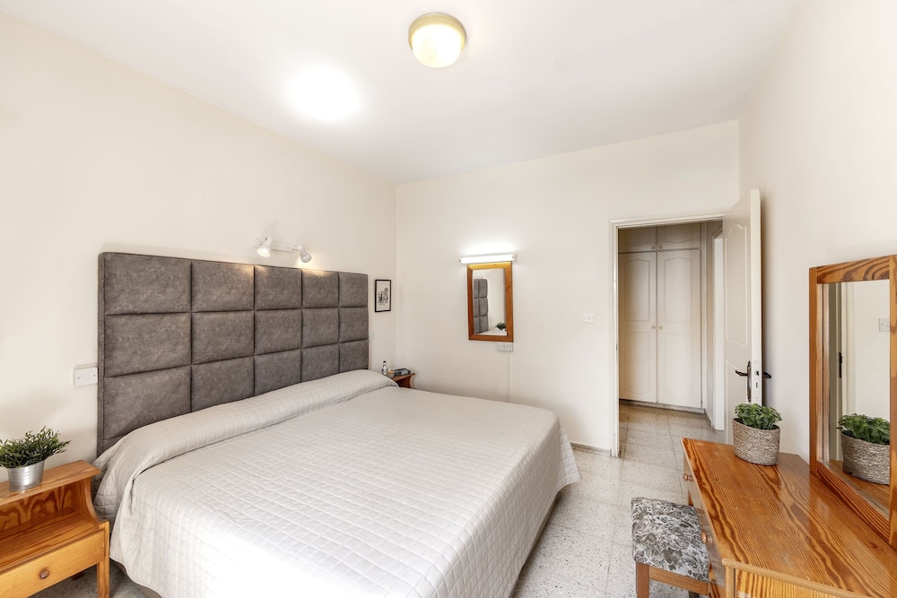 Stephanos Hotel Apartments 13/47