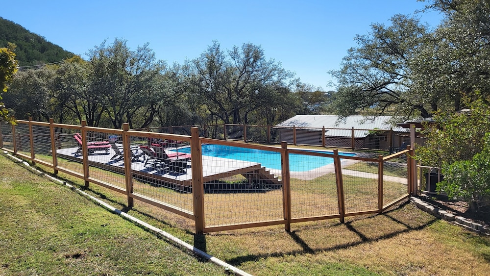Thunderbird Resort & Event Center 77/80
