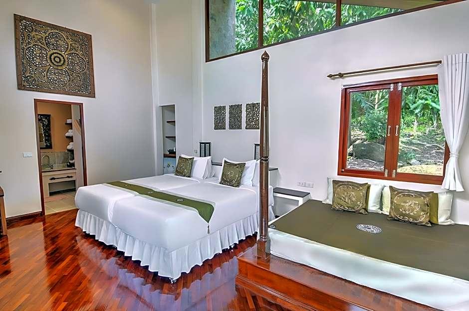 Khanom Hill Resort 4/50