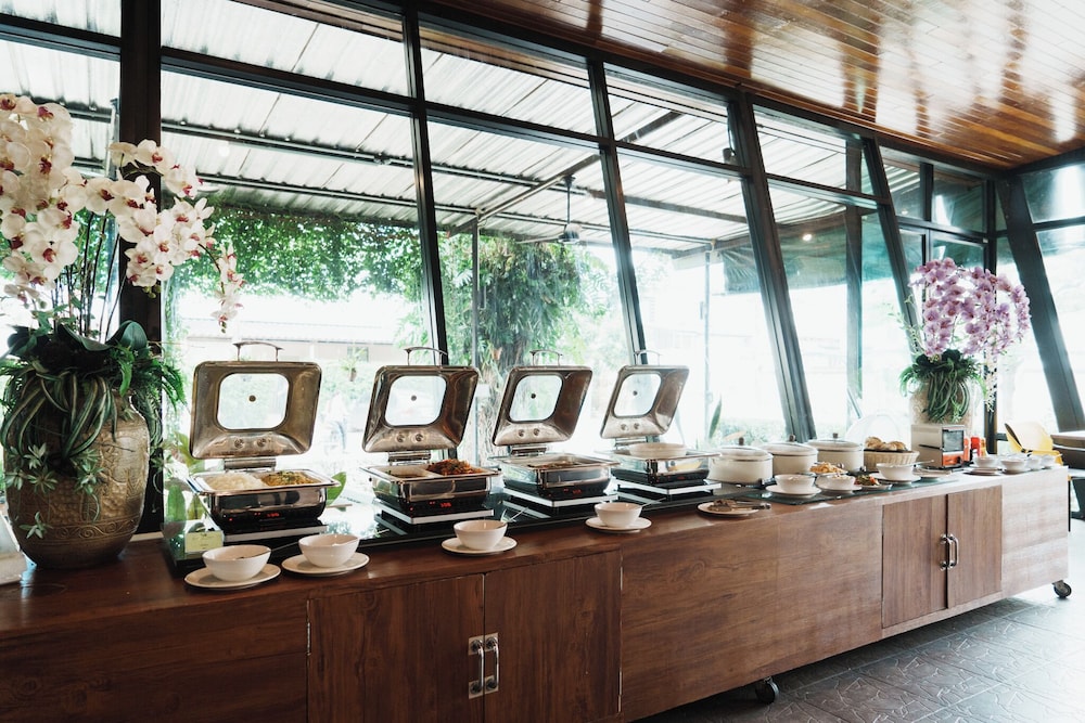 Green Hotel Resort Khon Kaen 41/55