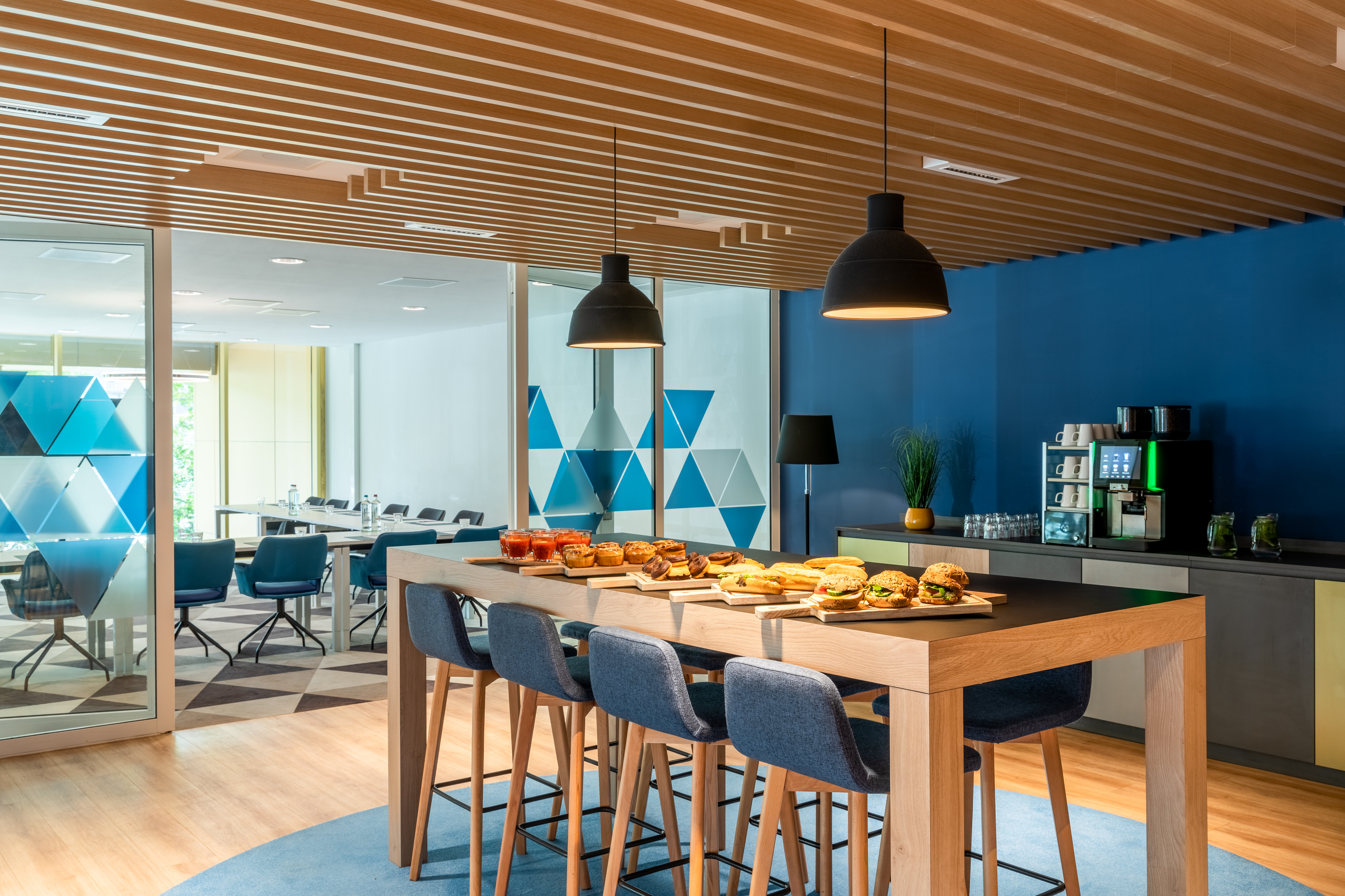 Holiday Inn Express Amsterdam - North Riverside by IHG 55/70