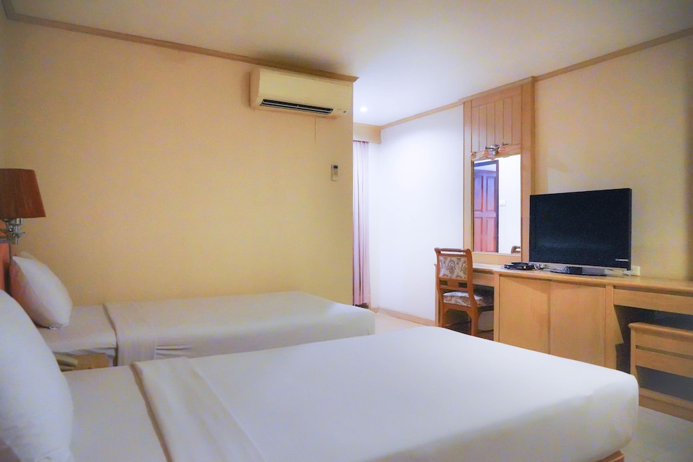 DT Hotel - Pratunam 11/24