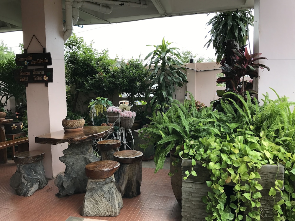 Ponlaan Apartment 25/29