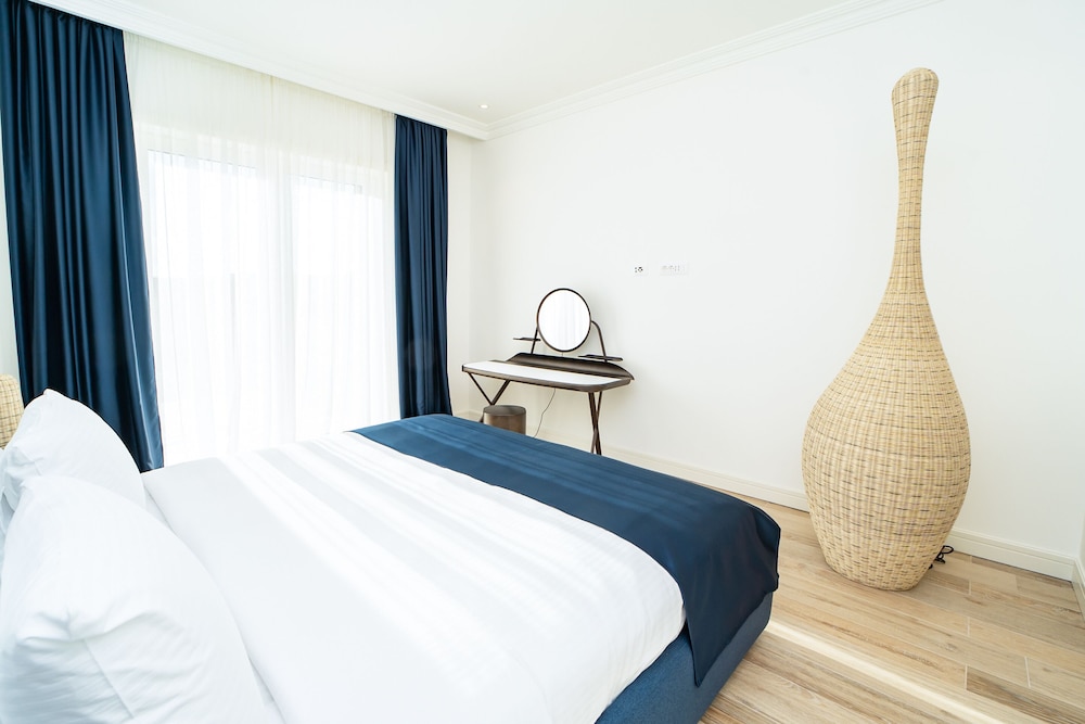 Lustica Bay Vacation Homes 18/50