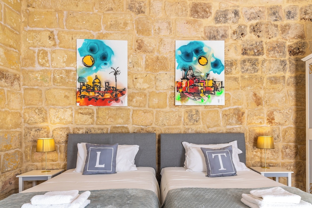 Lemon Tree Bed & Breakfast 24/30
