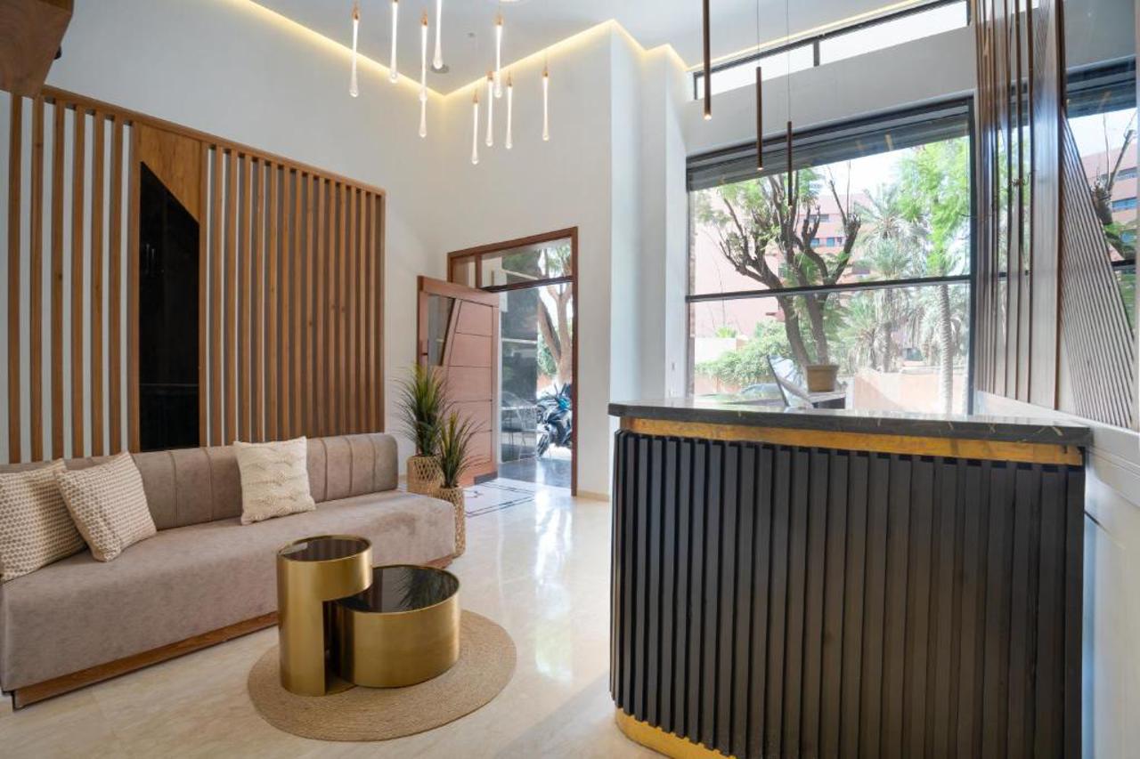 Aya Suites Appart-Hotel 16/18