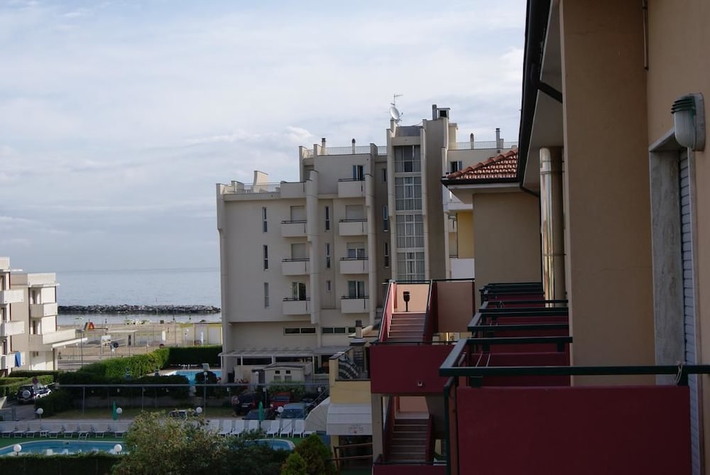 Hotel Aron 48/50