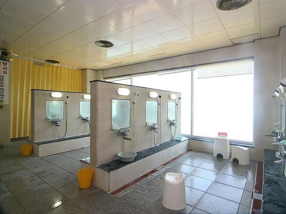 Kumho Tongyeong Marina Resort 19/52