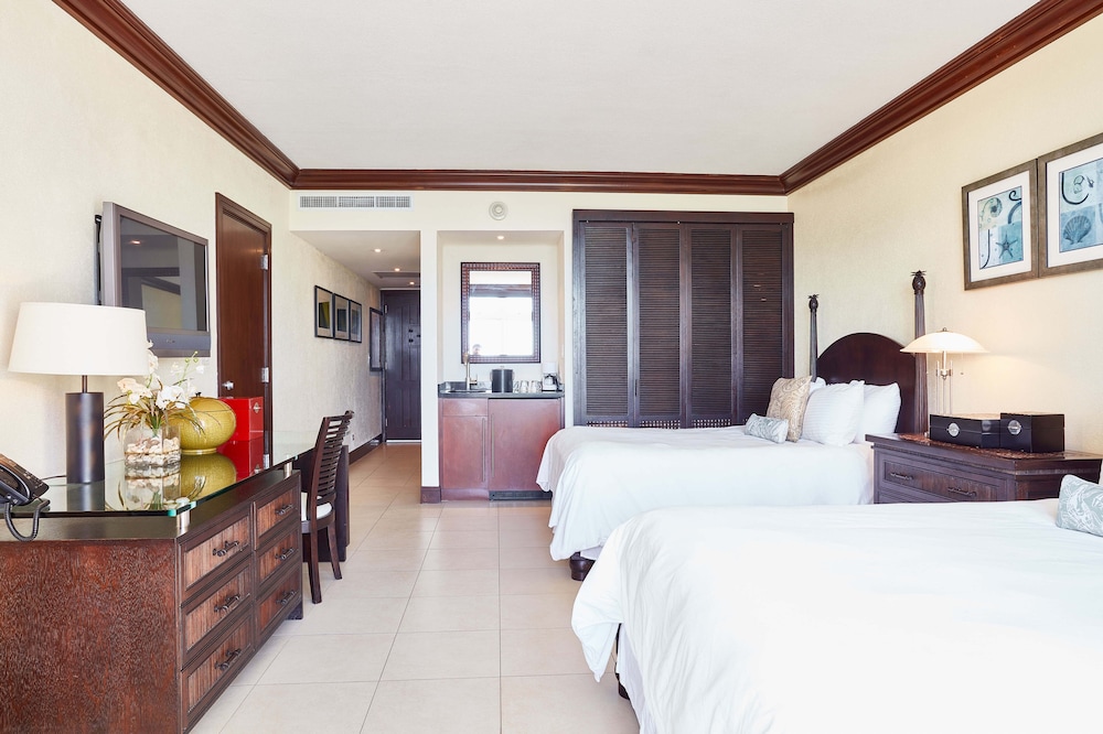 Abaco Beach Resort At Boat Harbor 22/100