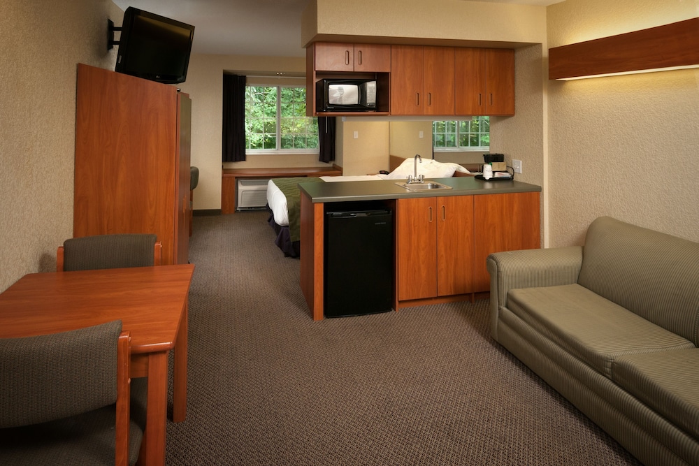 Microtel Inn & Suites By Wyndham Beckley East 28/37