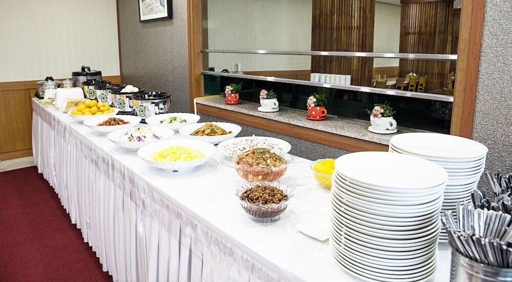 Ra Tourist Hotel 19/22
