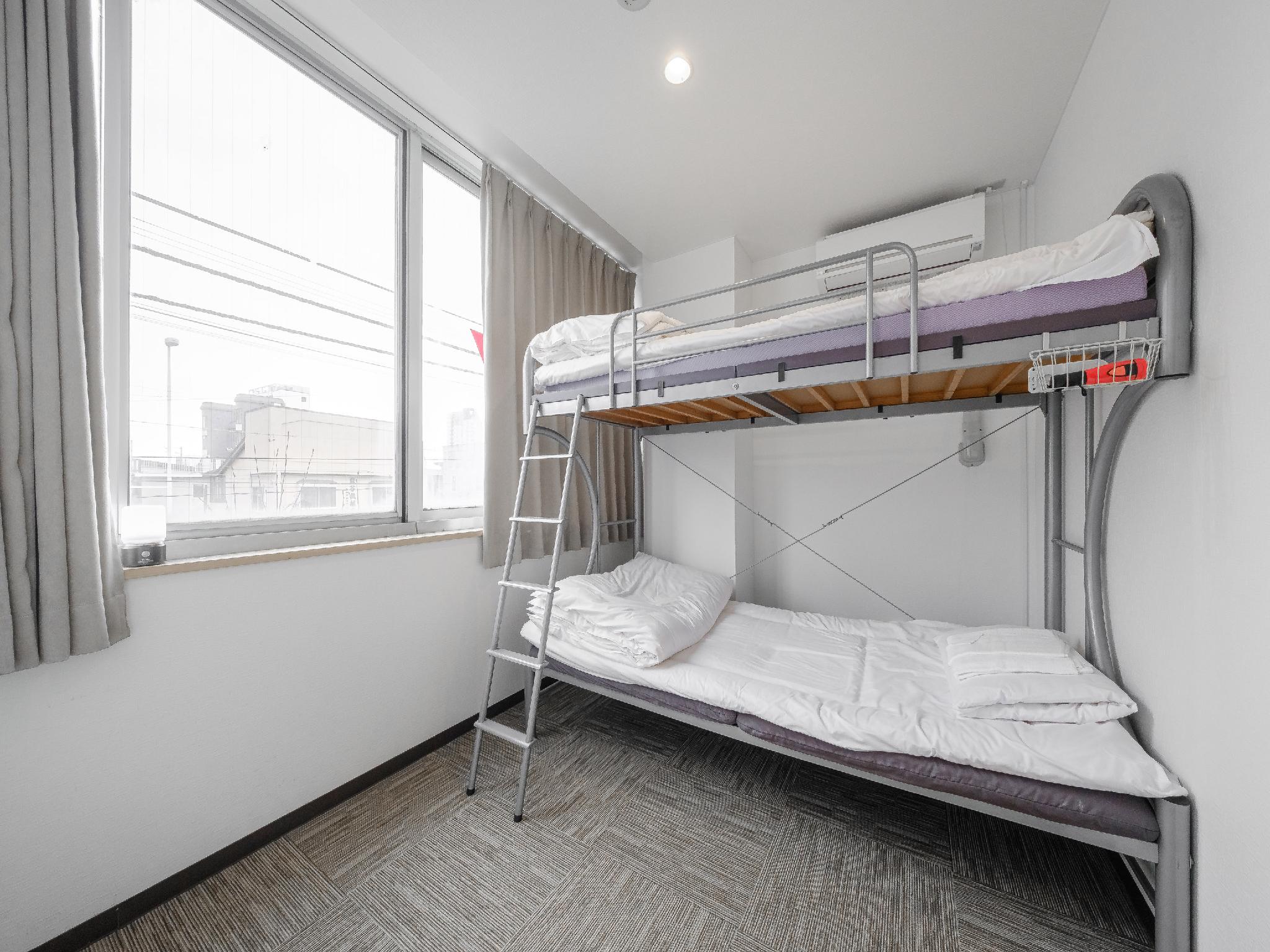 Private, Standard, Twin Beds
