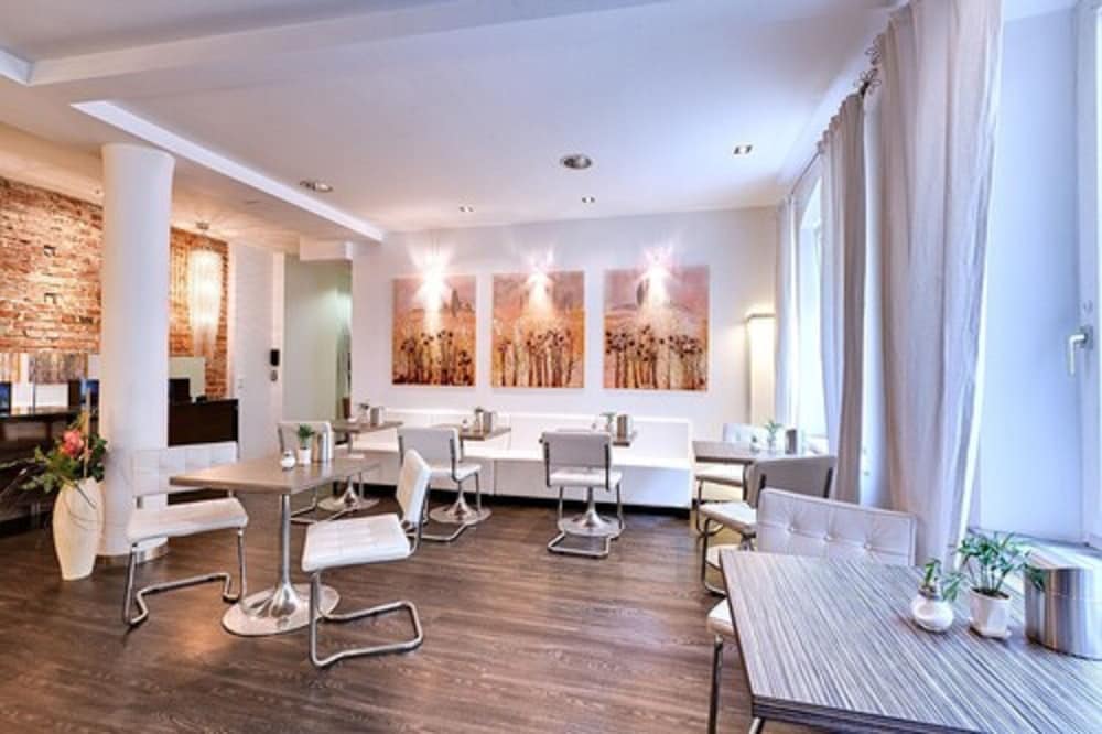 Arthotel City 32/48