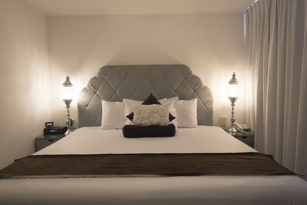 Colombe Hotel Boutique 24/76