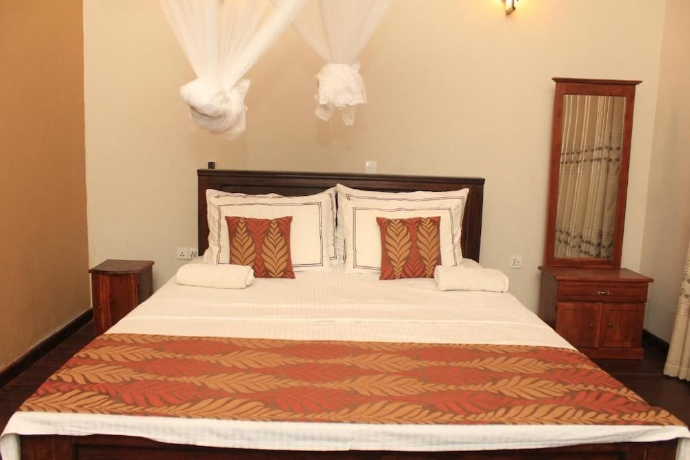 Serenity Sigiri Resort 8/29