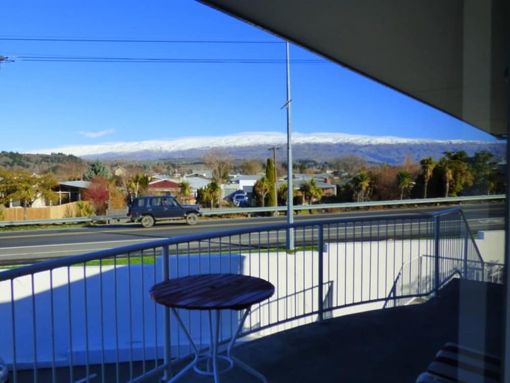Alexandra Heights Motel 47/57