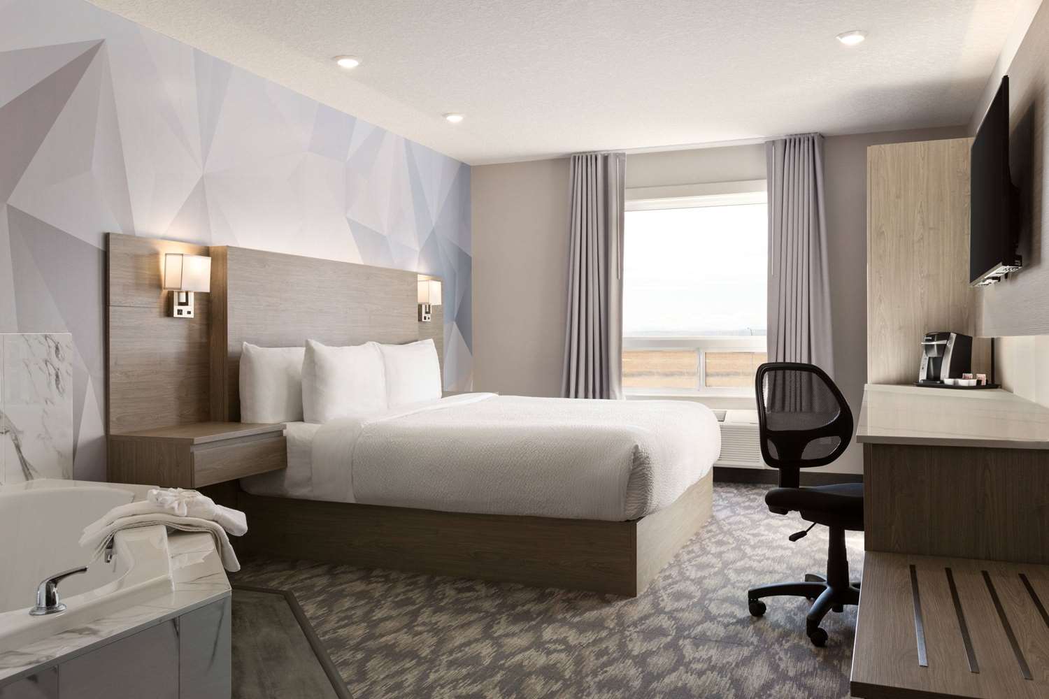 Days Inn by Wyndham Calgary North Balzac 15/15
