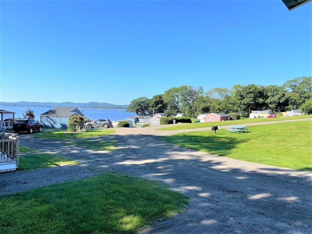 Colonial Gables Oceanfront Village 61/72