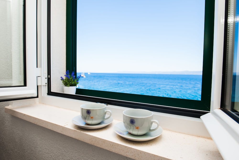 Luxury Seaside Apartments 49/50