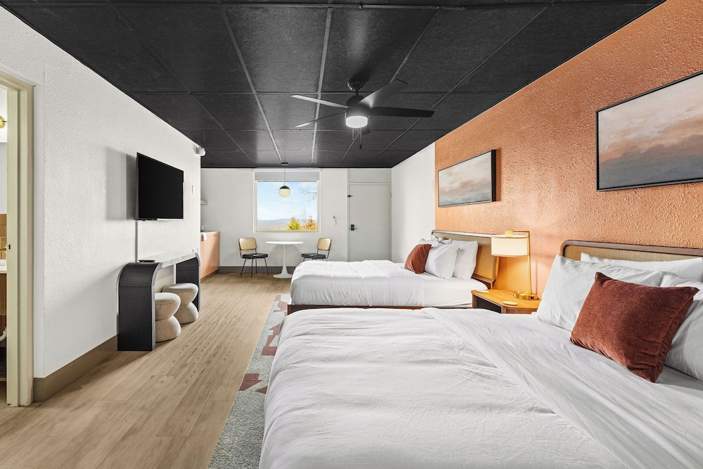 Arka Motel 13/51