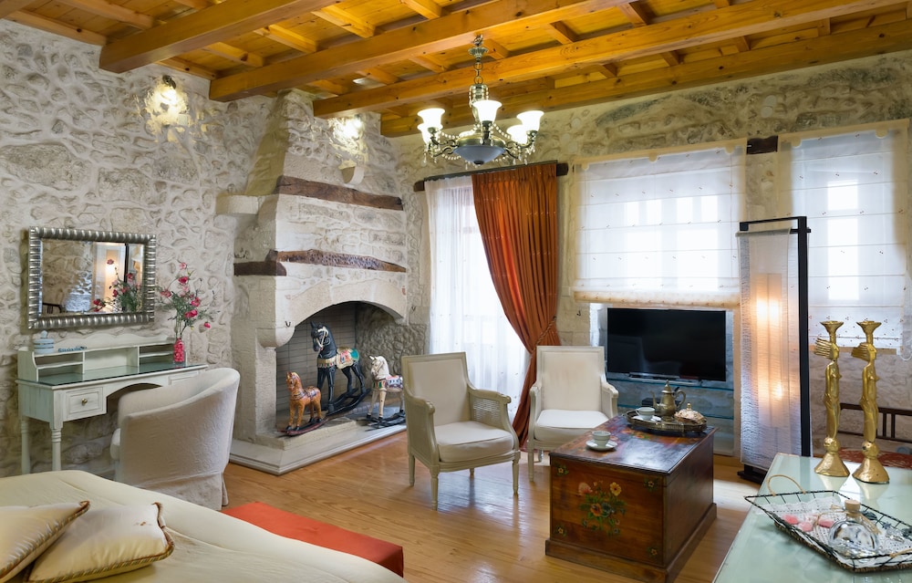 Avli Lounge Apartments 32/75