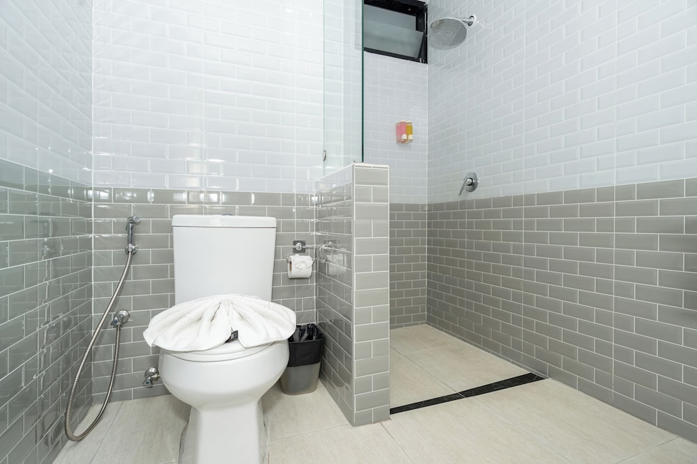 Anchan Boutique Hotel 48/50