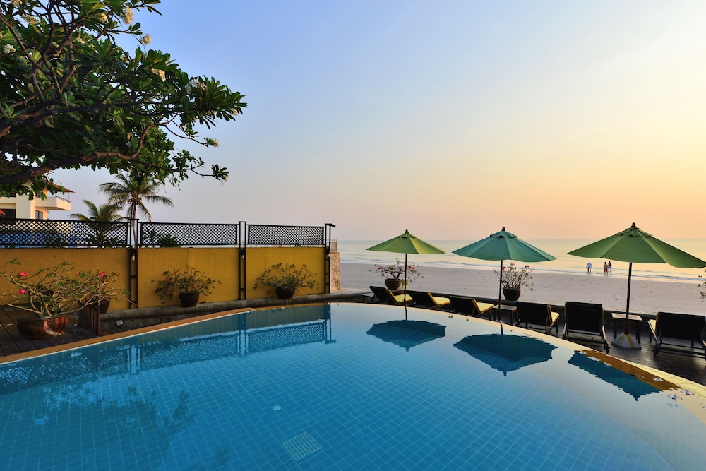 Supatra Hua Hin Resort 5/50