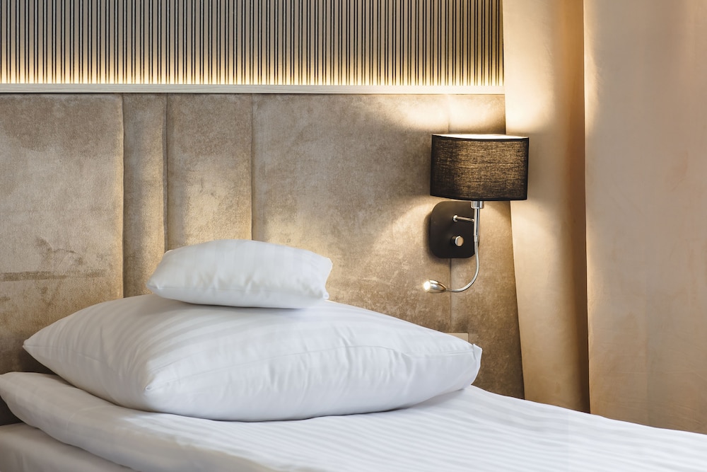 Art Hotel Sosnowiec 29/65