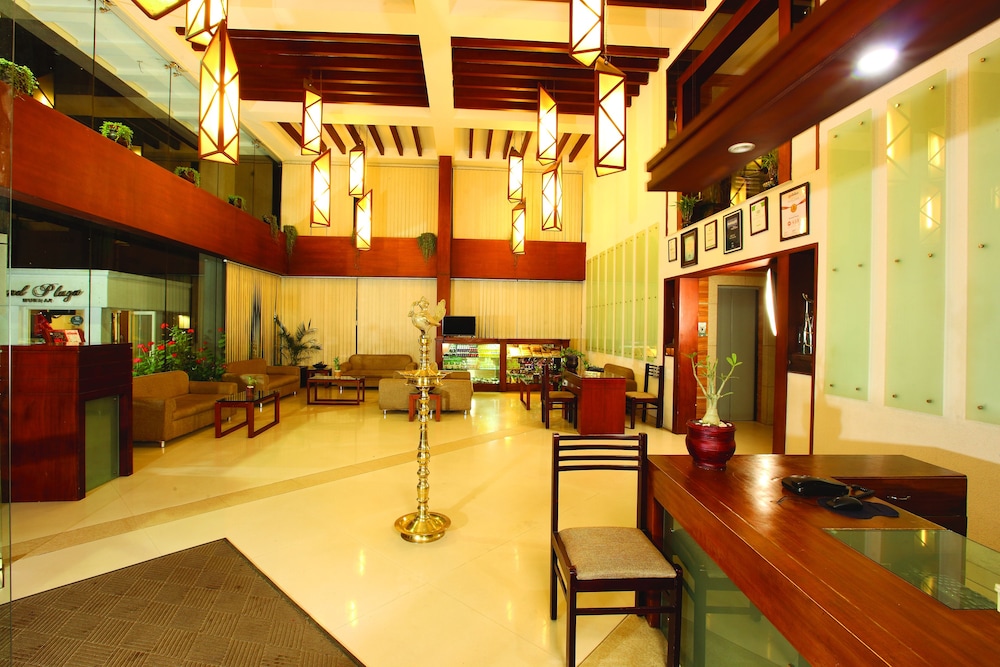 Grand Plaza 25/45