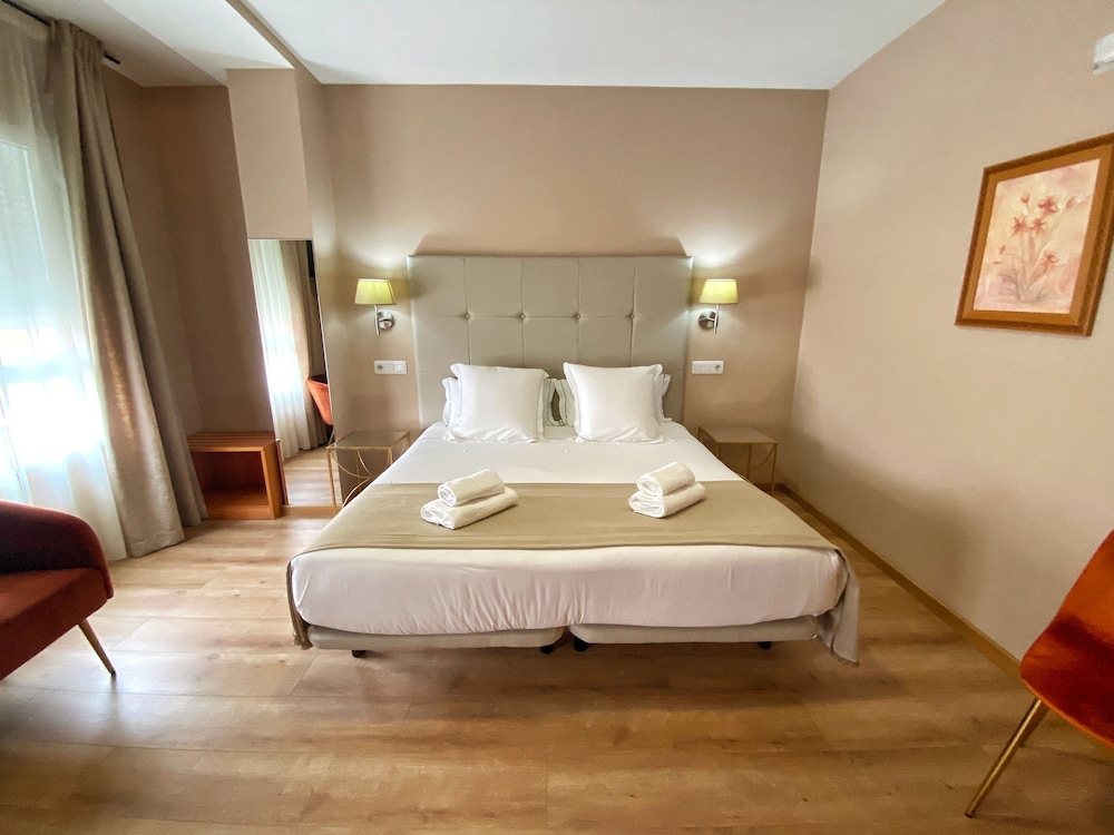 Hotel Ribeira Sacra 6/21