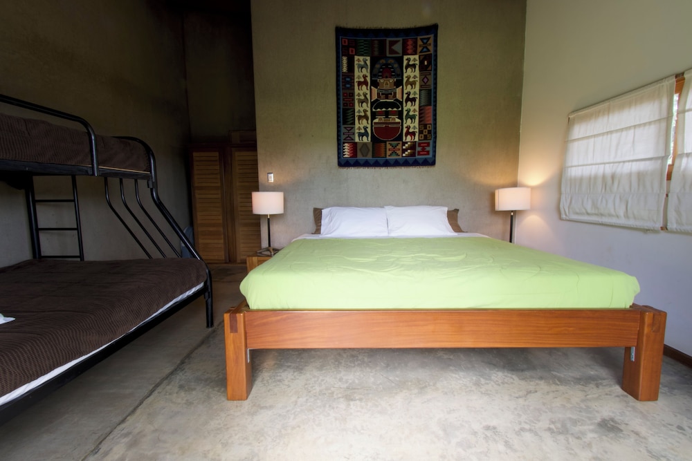Family, King Bed, Bunk Bed
