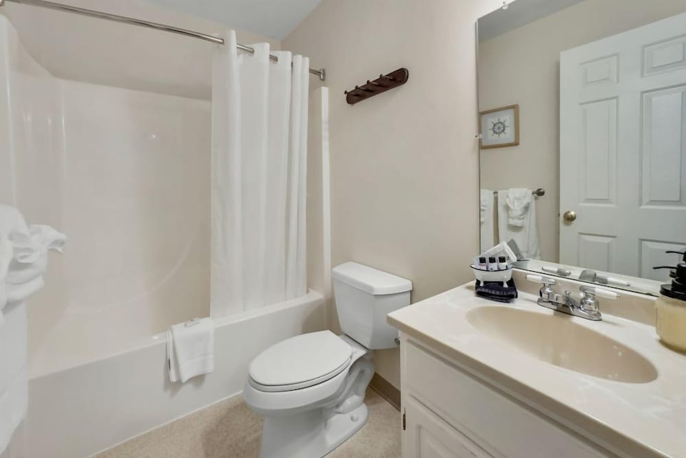 Country Inn At Camden Rockport 48/50